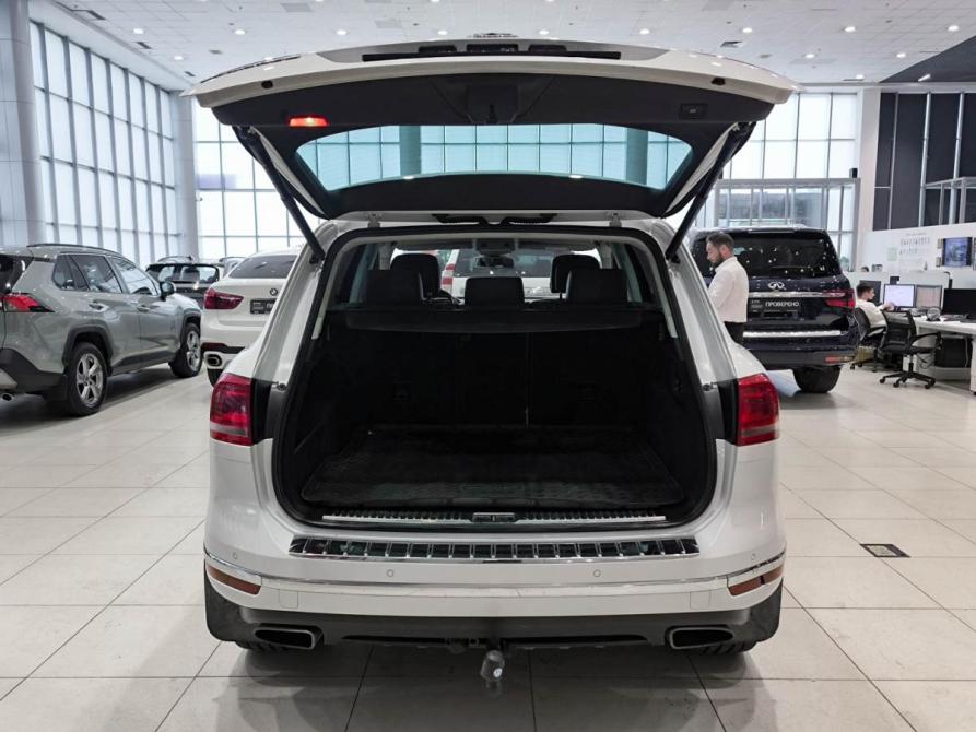 Volkswagen Touareg II Рестайлинг Казань  - изображение 12