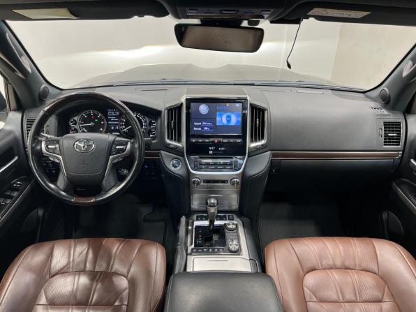 Toyota Land Cruiser 200 Series Рестайлинг 2 с пробегом 2019 года, цена 10 700 000 рублей, 33598 км, внедорожник, Автокод Объявления