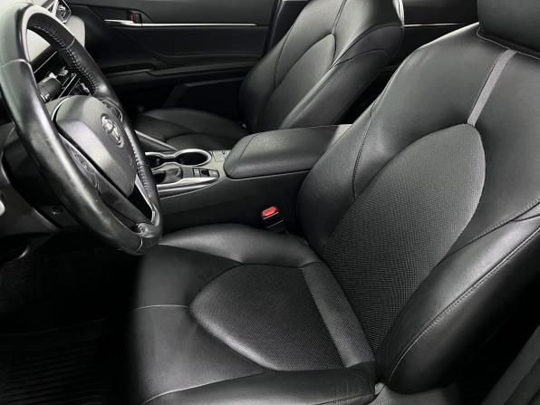 Toyota Camry VIII (XV70) Рестайлинг с пробегом 2021 года, цена 3 200 000 рублей, 62000 км, седан, Автокод Объявления