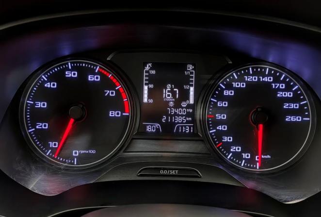 SEAT Leon III с пробегом 2013 года, цена 749 999 рублей, 211000 км, хэтчбек, Автокод Объявления