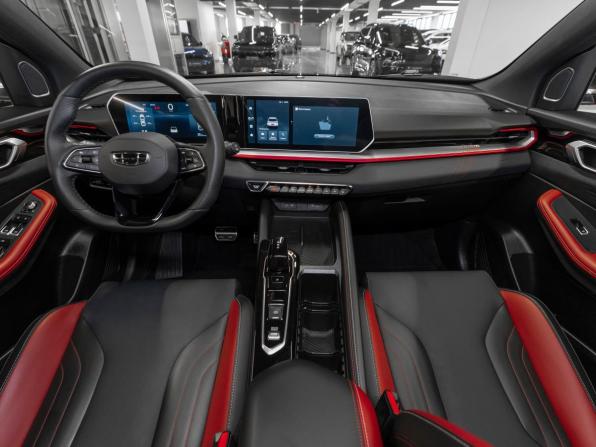 Geely Coolray I Рестайлинг с пробегом 2023 года, цена 2 160 000 рублей, 15903 км, внедорожник, Автокод Объявления
