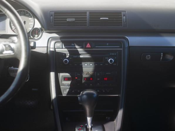 Audi A4 III (B7) с пробегом 2006 года, цена 700 000 рублей, 173266 км, седан, Автокод Объявления