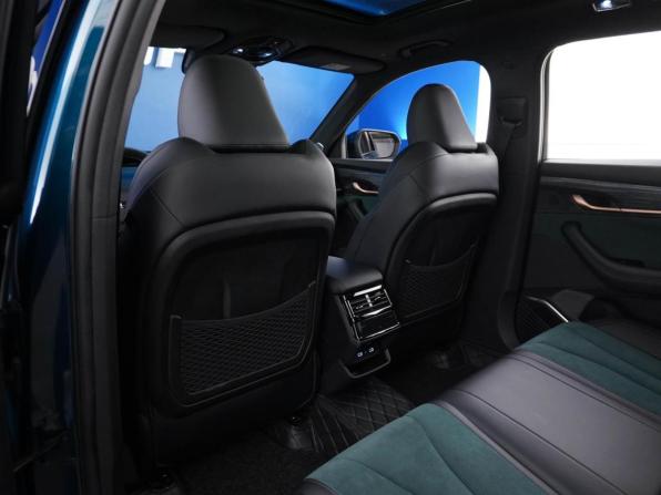 Geely Monjaro I с пробегом 2023 года, цена 3 199 977 рублей, 66518 км, внедорожник, Автокод Объявления