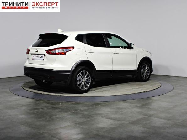 Nissan Qashqai II с пробегом 2018 года, цена 1 697 000 рублей, 98941 км, внедорожник, Автокод Объявления