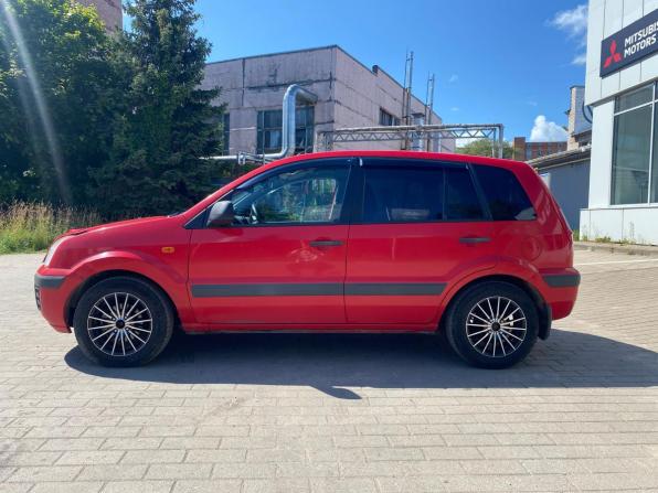 Ford Fusion I Рестайлинг с пробегом 2010 года, цена 330 000 рублей, 280000 км, хэтчбек, Автокод Объявления