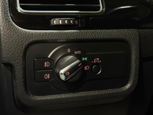Volkswagen Touareg II с пробегом 2011 года, цена 2 349 000 рублей, 198782 км, внедорожник, Автокод Объявления