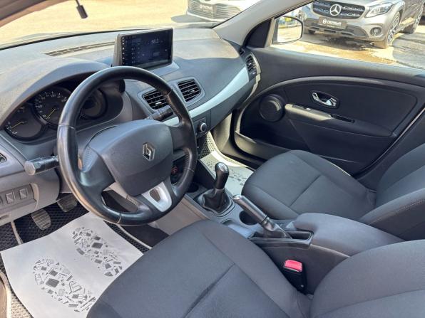 Renault Megane III Рестайлинг с пробегом 2012 года, цена 582 000 рублей, 199000 км, хэтчбек, Автокод Объявления