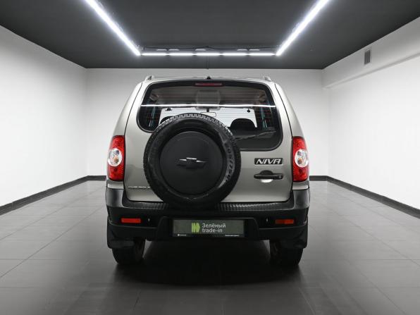Chevrolet Niva I Рестайлинг с пробегом 2011 года, цена 695 000 рублей, 53533 км, внедорожник, Автокод Объявления