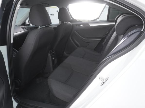 Volkswagen Jetta VI Рестайлинг с пробегом 2015 года, цена 1 299 000 рублей, 150413 км, седан, Автокод Объявления