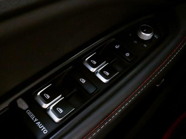 Geely Tugella I Рестайлинг с пробегом 2023 года, цена 2 945 000 рублей, 57779 км, внедорожник, Автокод Объявления