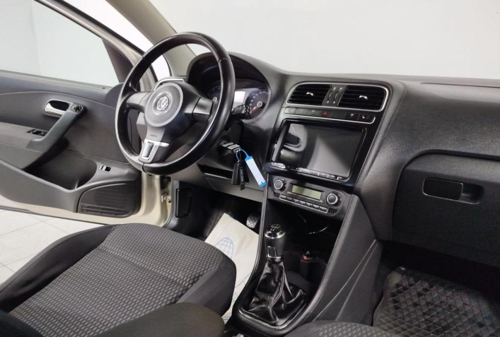 Volkswagen Polo V Саратов  - изображение 14