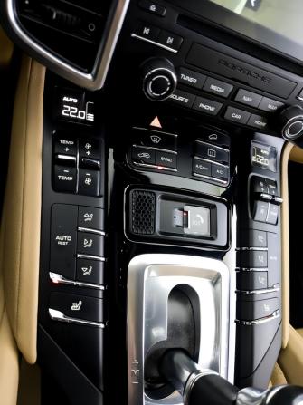 Porsche Cayenne II Рестайлинг (958) с пробегом 2017 года, цена 5 445 500 рублей, 78936 км, внедорожник, Автокод Объявления