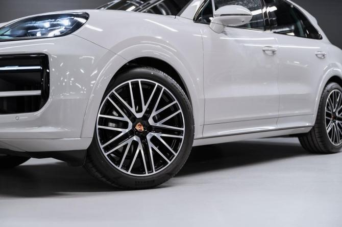 Новый Porsche Cayenne III Рестайлинг 2026 года, цена 17 900 000 рублей, внедорожник, Автокод Объявления