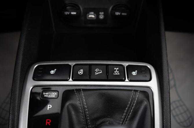 Hyundai Creta I с пробегом 2018 года, цена 1 699 000 рублей, 203456 км, внедорожник, Автокод Объявления