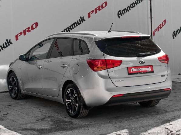 Kia Ceed II Рестайлинг с пробегом 2015 года, цена 1 295 000 рублей, 172838 км, универсал, Автокод Объявления