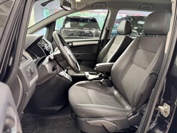 Opel Zafira B Рестайлинг с пробегом 2011 года, цена 750 000 рублей, 130967 км, компактвэн, Автокод Объявления