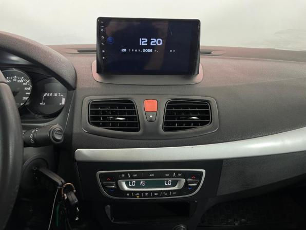 Renault Fluence I с пробегом 2010 года, цена 649 000 рублей, 233200 км, седан, Автокод Объявления