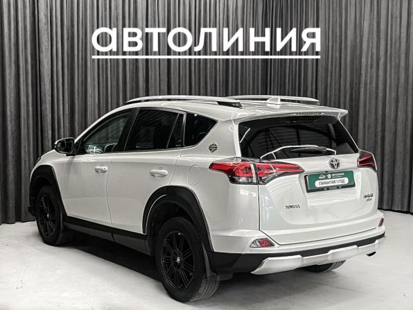 Toyota RAV4 IV (XA40) Рестайлинг с пробегом 2018 года, цена 2 379 000 рублей, 152000 км, внедорожник, Автокод Объявления