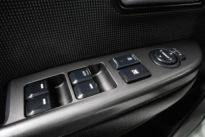 Kia Rio III Рестайлинг с пробегом 2017 года, цена 1 079 000 рублей, 195620 км, седан, Автокод Объявления