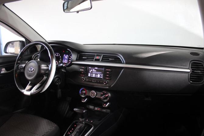 Kia Rio IV с пробегом 2018 года, цена 1 349 000 рублей, 93000 км, седан, Автокод Объявления