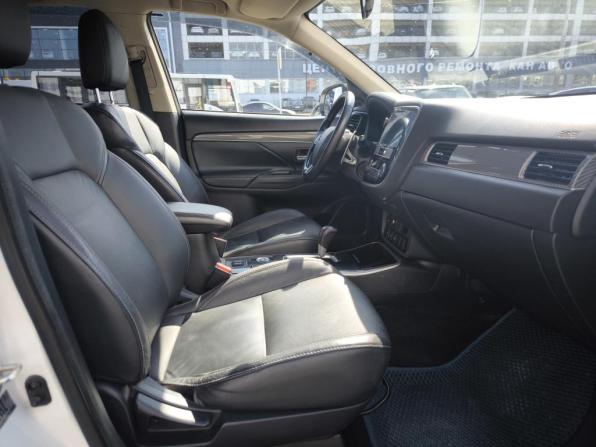 Mitsubishi Outlander III Рестайлинг 3 с пробегом 2019 года, цена 2 100 000 рублей, 148170 км, внедорожник, Автокод Объявления