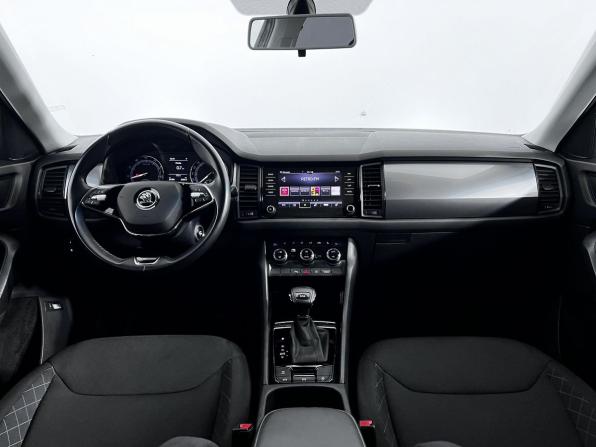 Skoda Kodiaq I с пробегом 2021 года, цена 2 580 000 рублей, 97360 км, внедорожник, Автокод Объявления