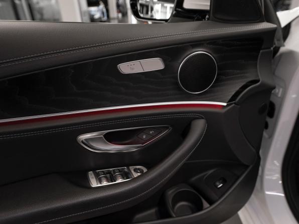Mercedes-Benz E-Класс V (W213 S213 C238) Рестайлинг с пробегом 2022 года, цена 5 200 000 рублей, 47544 км, седан, Автокод Объявления