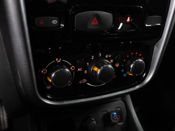 Renault Duster I с пробегом 2012 года, цена 869 000 рублей, 217332 км, внедорожник, Автокод Объявления
