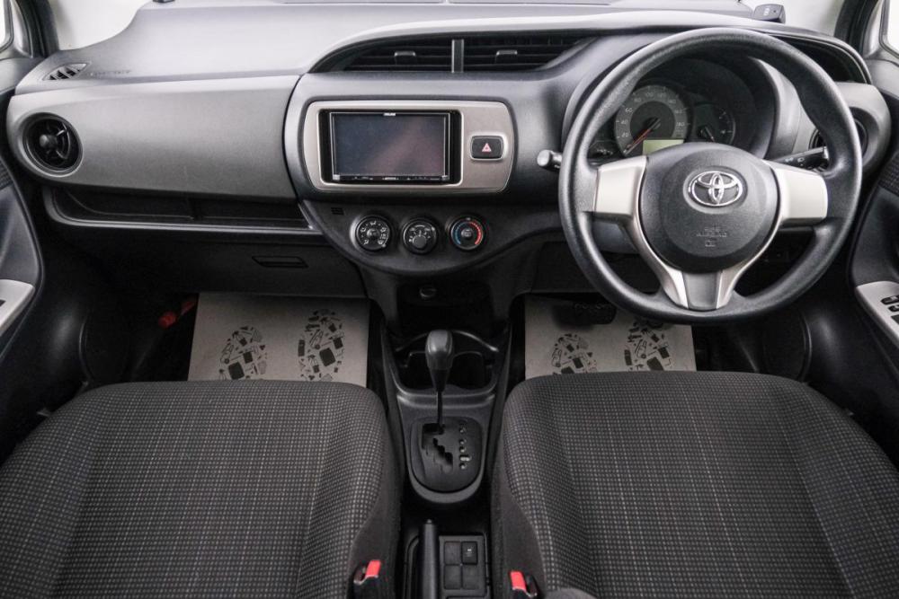 Toyota Vitz III (XP130) Рестайлинг Красноярск  - изображение 10