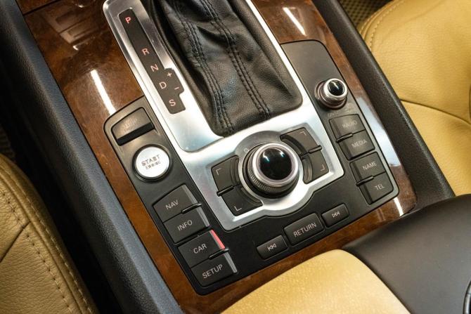 Audi Q7 I (4L) Рестайлинг с пробегом 2011 года, цена 1 729 000 рублей, 245067 км, внедорожник, Автокод Объявления
