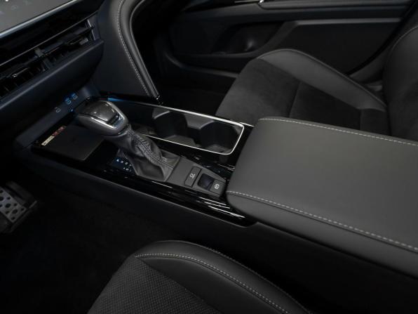 Toyota Camry IX (XV80) China Market с пробегом 2026 года, цена 4 450 000 рублей, 34 км, седан, Автокод Объявления