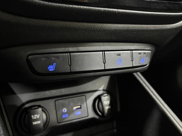 Hyundai Solaris II с пробегом 2018 года, цена 1 444 000 рублей, 78104 км, седан, Автокод Объявления
