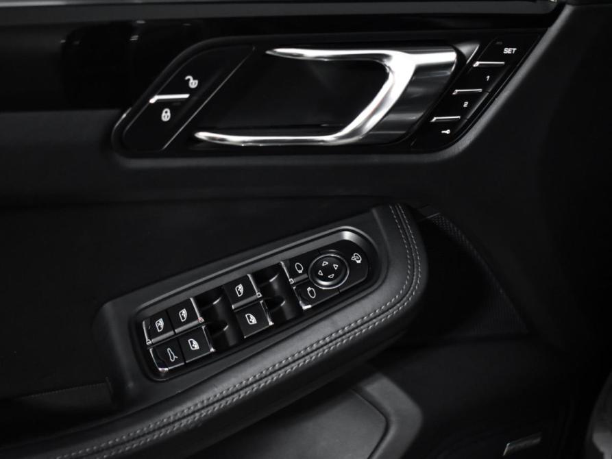 Porsche Macan I Санкт-Петербург  - изображение 10
