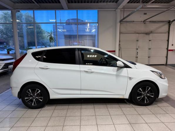 Hyundai Solaris I с пробегом 2012 года, цена 849 000 рублей, 190347 км, хэтчбек, Автокод Объявления