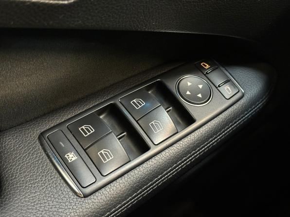 Mercedes-Benz E-Класс IV (W212 S212 C207) Рестайлинг с пробегом 2013 года, цена 1 430 000 рублей, 251233 км, седан, Автокод Объявления