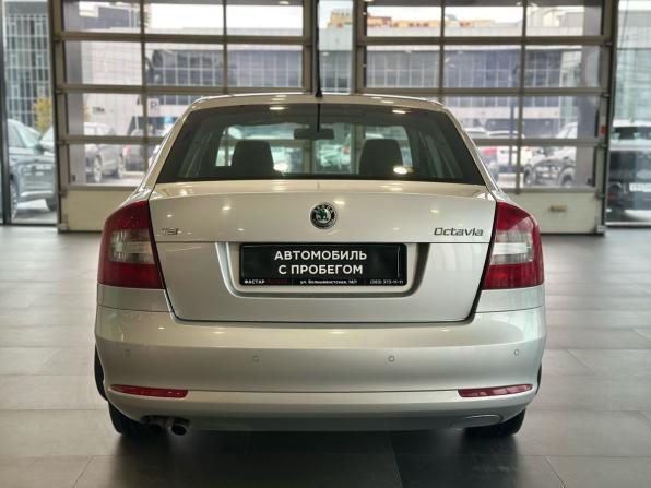 Skoda Octavia II (A5) Рестайлинг с пробегом 2011 года, цена 735 000 рублей, 183490 км, лифтбек, Автокод Объявления