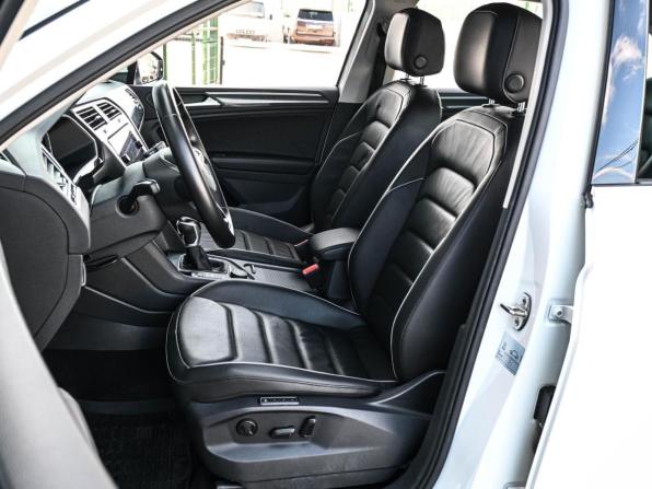 Volkswagen Tiguan II Рестайлинг с пробегом 2020 года, цена 2 969 000 рублей, 48327 км, внедорожник, Автокод Объявления
