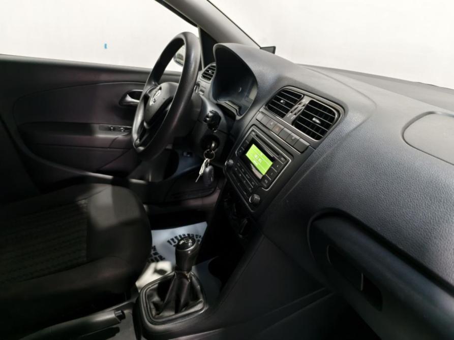 Volkswagen Polo V Рестайлинг Курск  - изображение 7