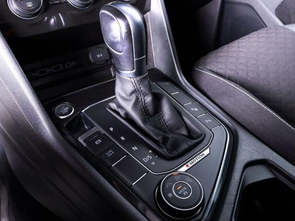 Volkswagen Tiguan II с пробегом 2018 года, цена 2 099 000 рублей, 89200 км, внедорожник, Автокод Объявления