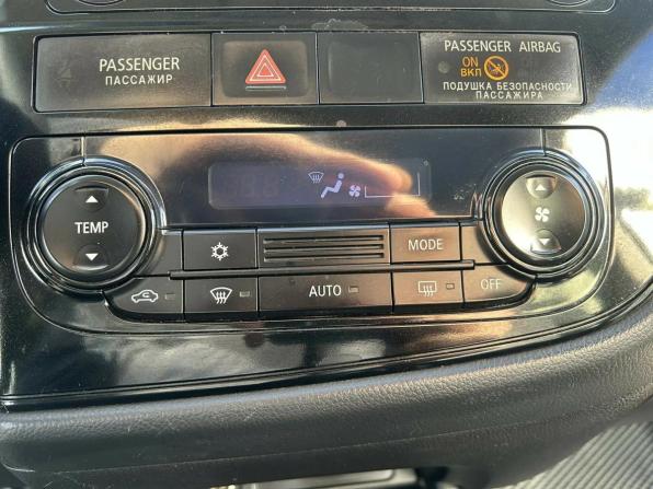 Mitsubishi Outlander III с пробегом 2012 года, цена 973 068 рублей, 256648 км, внедорожник, Автокод Объявления