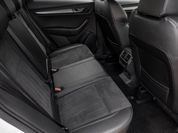 Skoda Karoq I с пробегом 2020 года, цена 2 422 213 рублей, 54566 км, внедорожник, Автокод Объявления