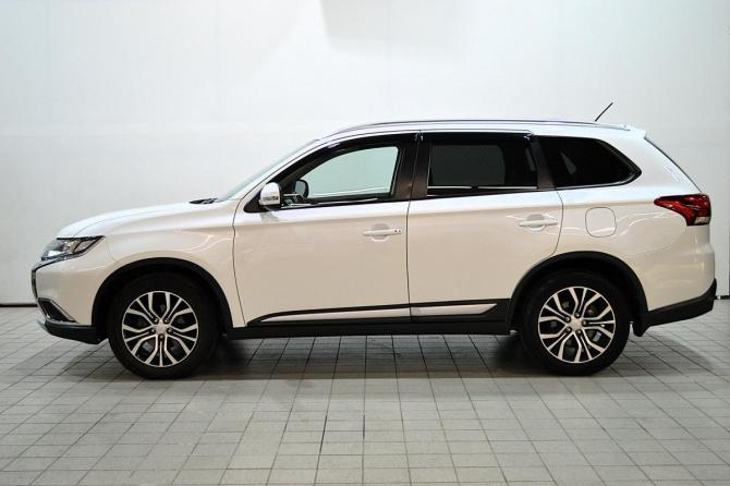 Mitsubishi Outlander III Рестайлинг 2 с пробегом 2015 года, цена 1 799 000 рублей, 116000 км, внедорожник, Автокод Объявления