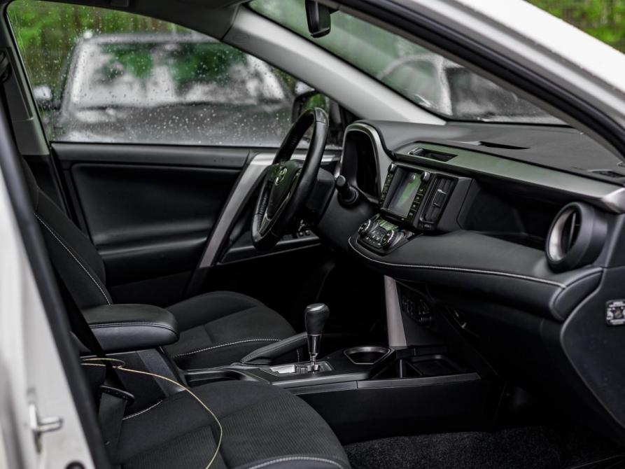Toyota RAV4 IV (XA40) Рестайлинг Санкт-Петербург  - изображение 14