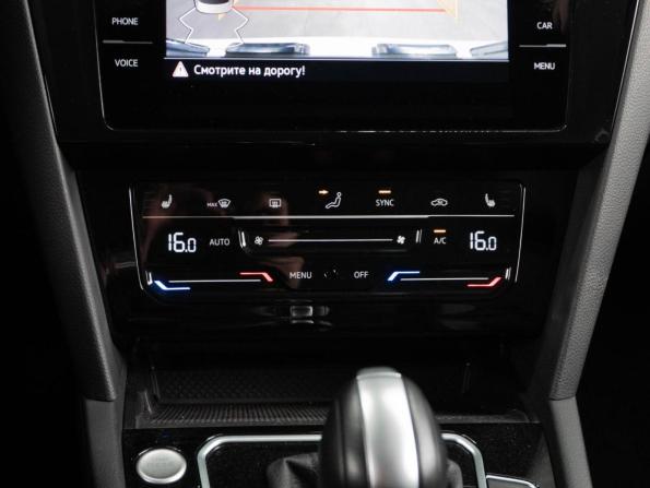 Volkswagen Passat B8 Рестайлинг с пробегом 2022 года, цена 3 200 000 рублей, 1225 км, седан, Автокод Объявления
