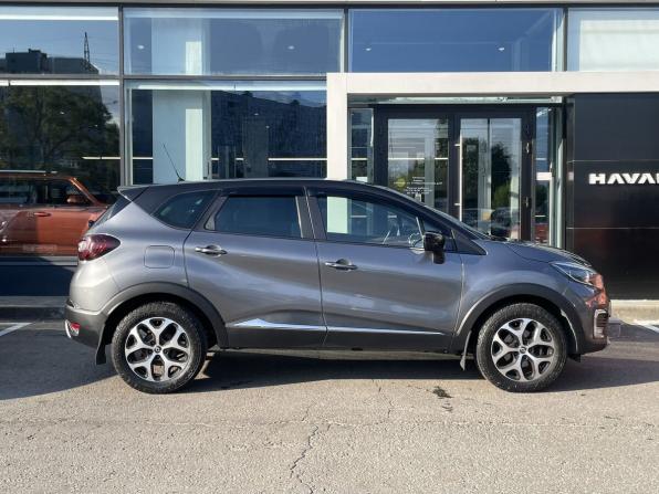 Renault Kaptur I с пробегом 2018 года, цена 1 519 000 рублей, 160016 км, внедорожник, Автокод Объявления