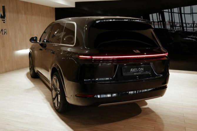 Новый Li Auto (Lixiang) L9 I Рестайлинг 2025 года, цена 11 990 000 рублей, внедорожник, Автокод Объявления