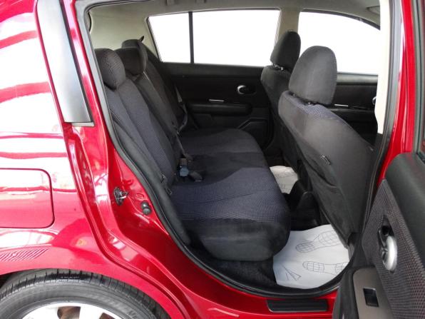 Nissan Tiida I Рестайлинг с пробегом 2012 года, цена 590 000 рублей, 268050 км, хэтчбек, Автокод Объявления