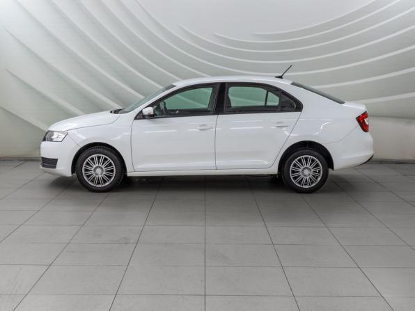 Skoda Rapid I Рестайлинг с пробегом 2019 года, цена 1 213 000 рублей, 97636 км, лифтбек, Автокод Объявления