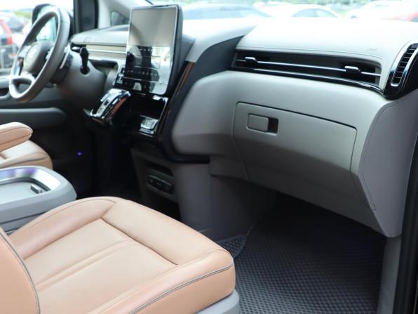 Hyundai Staria I с пробегом 2021 года, цена 4 790 000 рублей, 57285 км, минивэн, Автокод Объявления