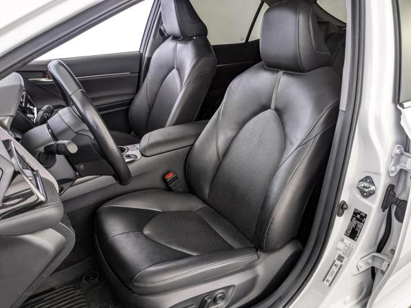 Toyota Camry VIII (XV70) Рестайлинг с пробегом 2021 года, цена 2 790 000 рублей, 110734 км, седан, Автокод Объявления